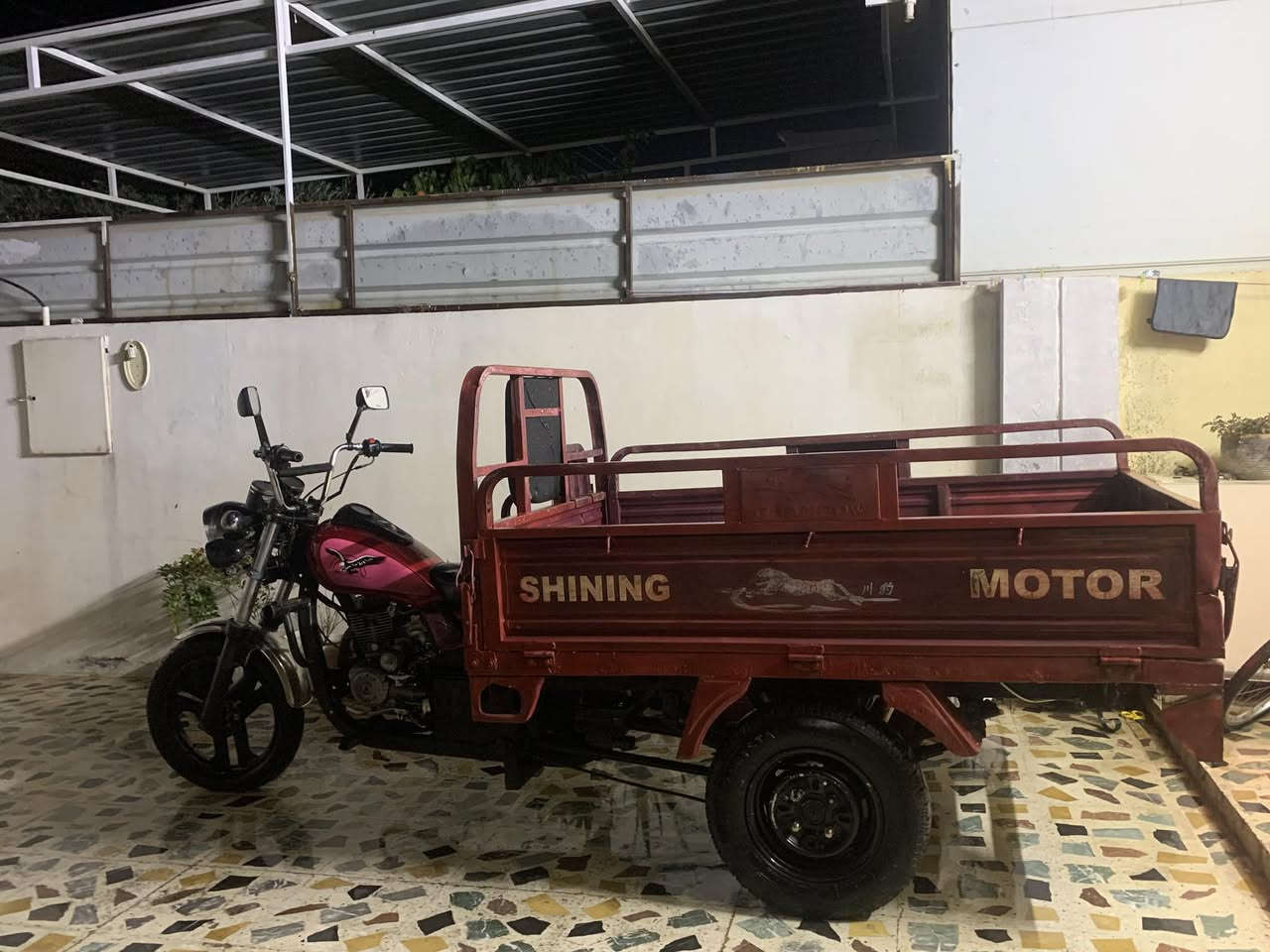 السلام عليكم للبيع ستوته ام الطير 2018الستوته اي نقص ما بيهه منفيس كامل السعر 850 الاستفسار ***********
