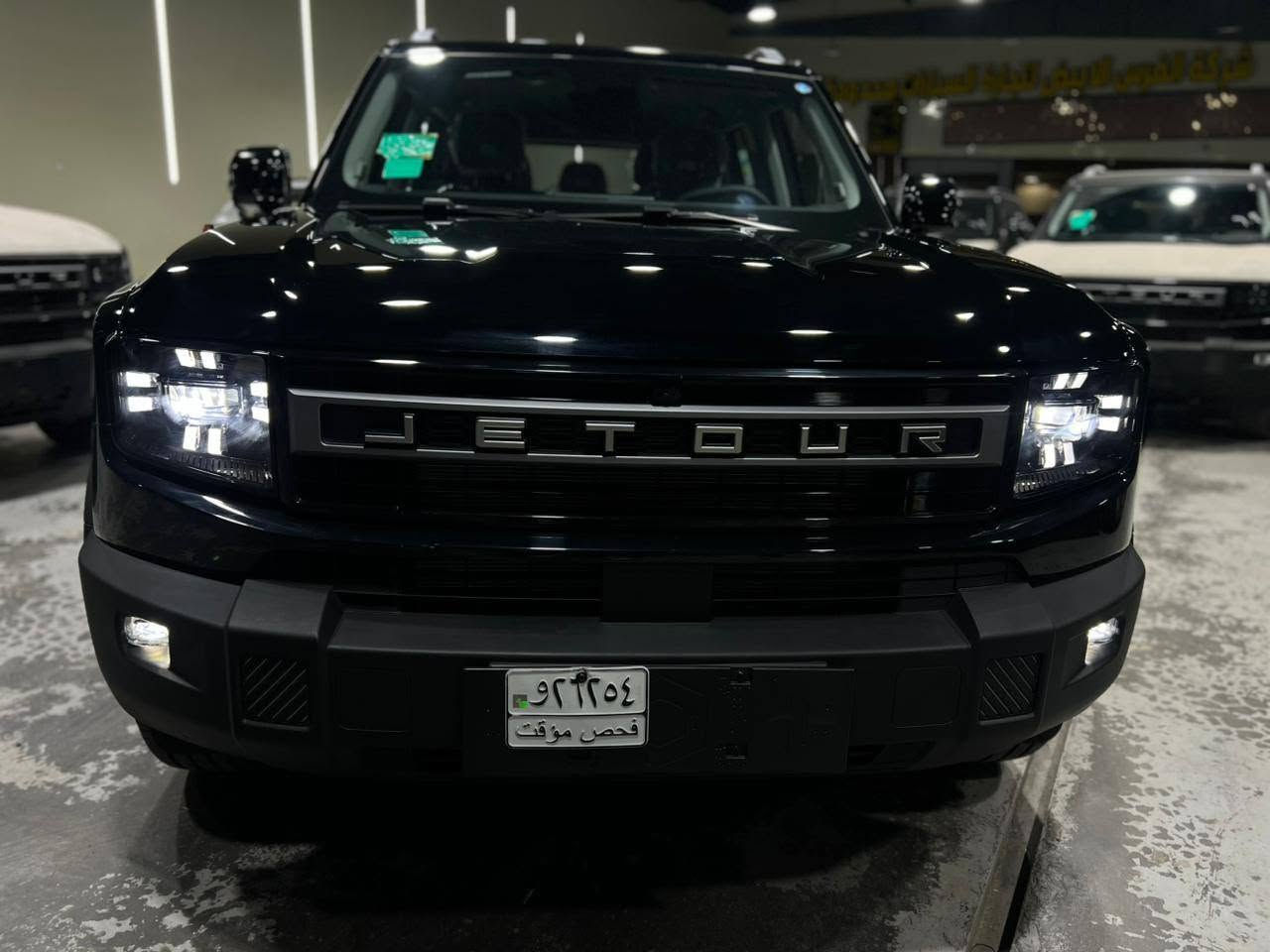 🚙 جيتور T1 Comfort موديل 2026 🔥
💰 السعر:
🔹 32,500,000 دينار بدون رقم
🔹 35,000,000 دينار مع رقم بغداد
⚙️ المواصفات:
✅ محرك 2.0 لتر تيربو (4 سلندر)
✅ قوة 254 حصان
✅ ناقل حركة أوتوماتيك 8 سرعات (8AT)
✅ عزم دوران 390 نيوتن.متر
✅ سعة خزان الوقود 70 لتر
✅ تسارع 0 - 100 كم/س خلال 8.6 ثانية
✅ سرعة قصوى 180 كم/س
✅ 5 مقاعد رحبة ومريحة
✅ شاشة وسطية 12.8 إنش
✅ شاشة عدادات رقمية
✅ دعم Apple CarPlay وAndroid Auto
✅ شاحن لاسلكي للهواتف
✅ كاميرات محيطية 360°
✅ حساسات خلفية
✅ مقاعد جلد مع تحكم كهربائي للمقاعد الأمامية
✅ تشغيل بالبصمة ودخول ذكي
✅ مثبت سرعة
✅ أنظمة أمان متعددة
🛡️ ضمان المحرك: 10 سنوات من الوكيل.
📍 شركة هارلم
📞 للاستفسار:
***********
***********
شركة الفرس الابيض لتجارة السيارات
معارض البياع الشارع المميز مجاور معرض العامري
