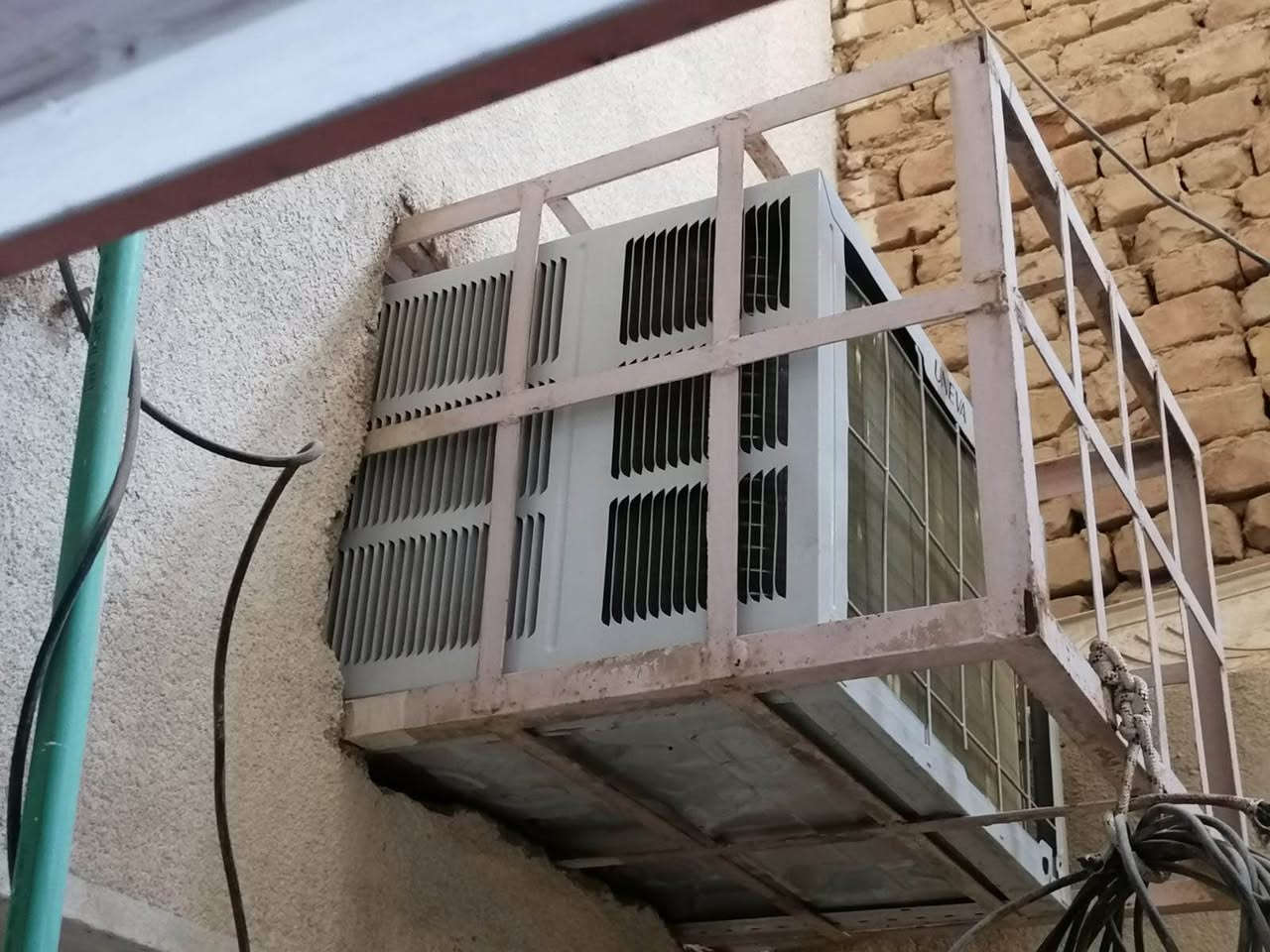 مكييف تبريد سعره 350 وبي مجال نظيف شغال طنين ونص النجف, العراق


**إذا كنت صاحب هذا الإعلان وتريد حذفه لأي سبب، رجاءا أرسل رسالة إلى الدعم الفني**