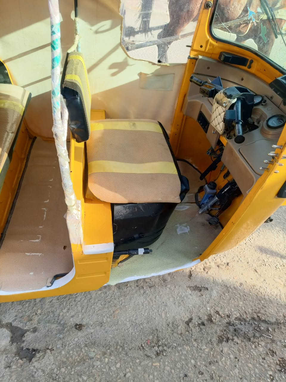 سلام عليكم تكتك للبيع 19 مرقم تكتك جاهزة تخم تاير جديد حداده جديده هاذ رقمي ***********
