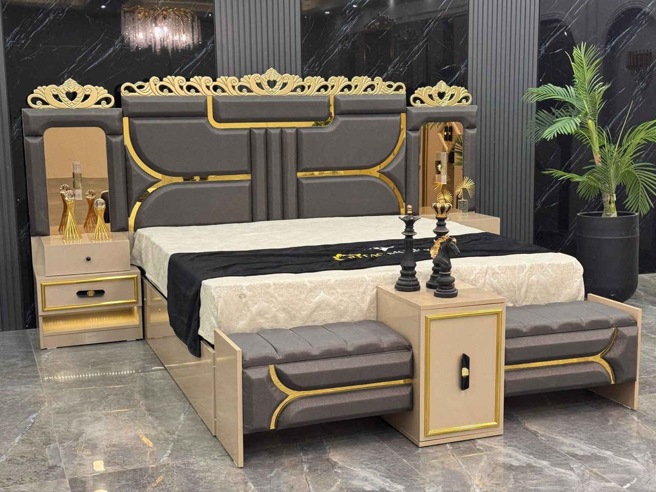 ✨ موديل انوني برو المودرن ✨

🛋️ تصميم راقي يجمع بين الفخامة والراحة

🔹 المواصفات:
▪️ 11 قطعة
▪️ كنتور مع ملحق 335 سم
▪️ ضهر بلوك قوي ومتين
▪️ براغي + چوي حديد لثبات عالي
▪️ سرير مخزن (جك) عملي
▪️ صبغ حراري بجودة ممتازة

💯 خيار مثالي للي يدورون الأناقة مع المتانة

📩 للحجز والاستفسار:
📱 *********** (واتساب متوفر
