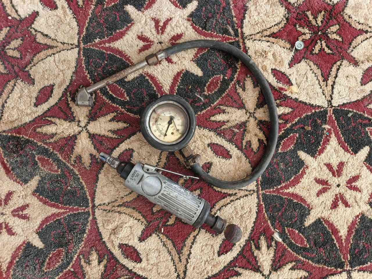 سلام عليكم غراض بنجر للبيع السعر مليون وميتين وبيهن مجال عنوان تاجي قريه عواد الرقم,*********** الكورك***********
