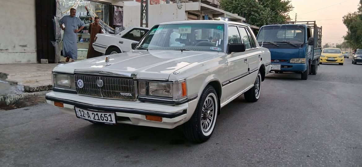 السلام عليكم سوبركراون موديل 1982 رقم دولي نينوى هزه جديدة بسمي محرك كير شرط وايرمنيا شغاله لايتات جديد تواير جديد صباغ جماليه طخم جديد طخم خلفي جديد سياره 
بسمي شرط التحويل 
مكان السيارة الموصل الجانب الايمن 
السعر 40وبيها
***********
***********
