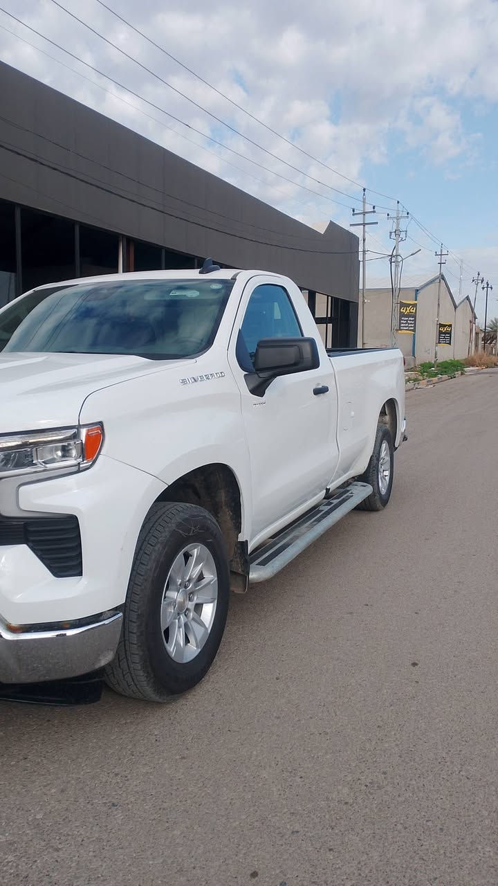 السلام عليكم
سياره للبيع 

شوفرليت بوي طويل 

لادارات 

مكينه 8
موديل 2024

للاستسفار على معلومات اكثر على خاص


**إذا كنت صاحب هذا الإعلان وتريد حذفه لأي سبب، رجاءا أرسل رسالة إلى الدعم الفني**