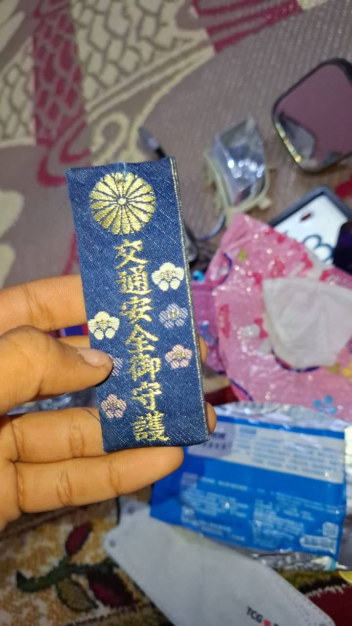 غراض للبيع مدالية ومرايات مال بوليس وذن مال يابان كلنس ومادري شنو كوت مكاني


**إذا كنت صاحب هذا الإعلان وتريد حذفه لأي سبب، رجاءا أرسل رسالة إلى الدعم الفني**