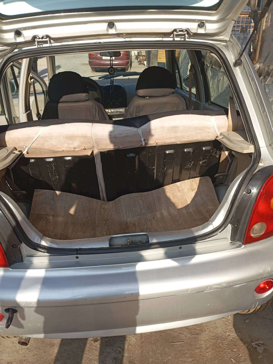 سلام عليكم سياره البيع كيو كيو سياره نضيفه كير مكينه خير من الله تايرات جديده صدر امامي وخلفي جديده سياره نضيفه السعر 35 وبيه مجال العنوان بغداد الحريه رقم الهاتف ***********
