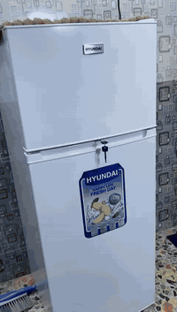 ثلاجة ١٤قدم
استعمال اسبوعين 
مكان بغداد سريدات
١٥٠الف بيها مجال بسيط


**إذا كنت صاحب هذا الإعلان وتريد حذفه لأي سبب، رجاءا أرسل رسالة إلى الدعم الفني**