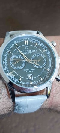 ساعات يد • للبيع