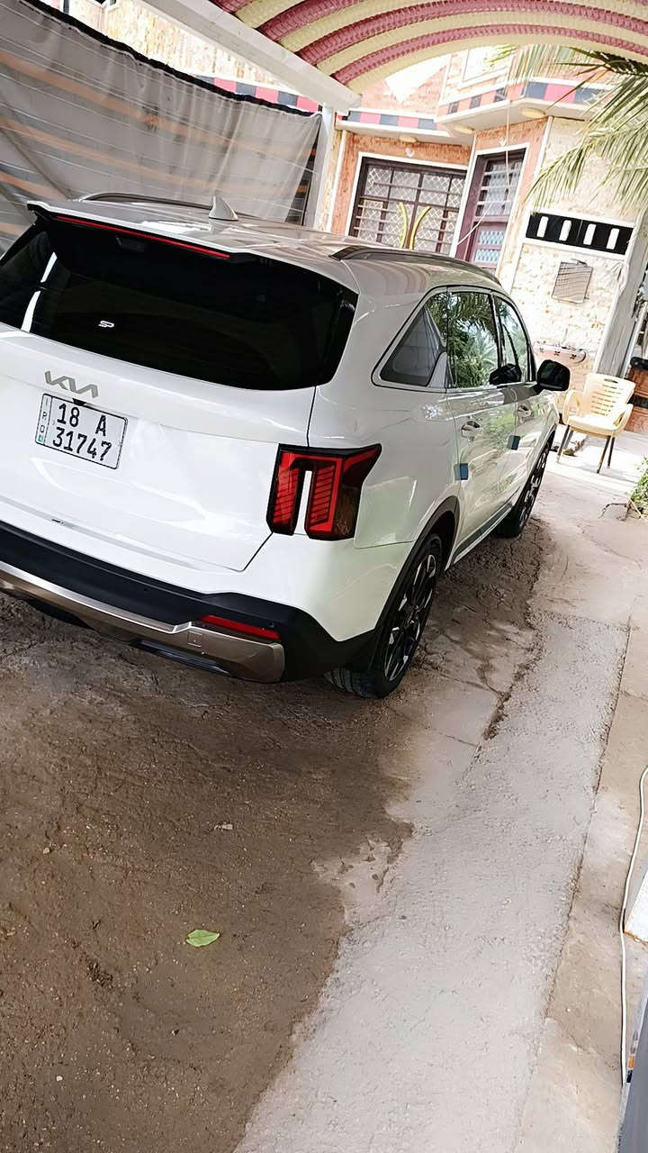 سورنتو 2025 للبيع خليجي مكينه 6 السياره مكفولة ماشيه 26  السعر 315 وبيه مجال الاستفسار اتصال ***********
