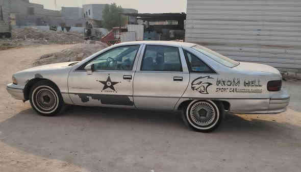 السلام عليكم      كابرس دولفين 1992
1_المكينه بدايت تبخير
2_مشروع موازي سنويه صاقطه من 2020راعيها موجود
3_حداديه تعبانه 
4_سياره بيها خياس قليل 
5_السعر 15 وبيها مجال
مكان السياره (البصره حمدان)
رقم راعيها. __***********__
