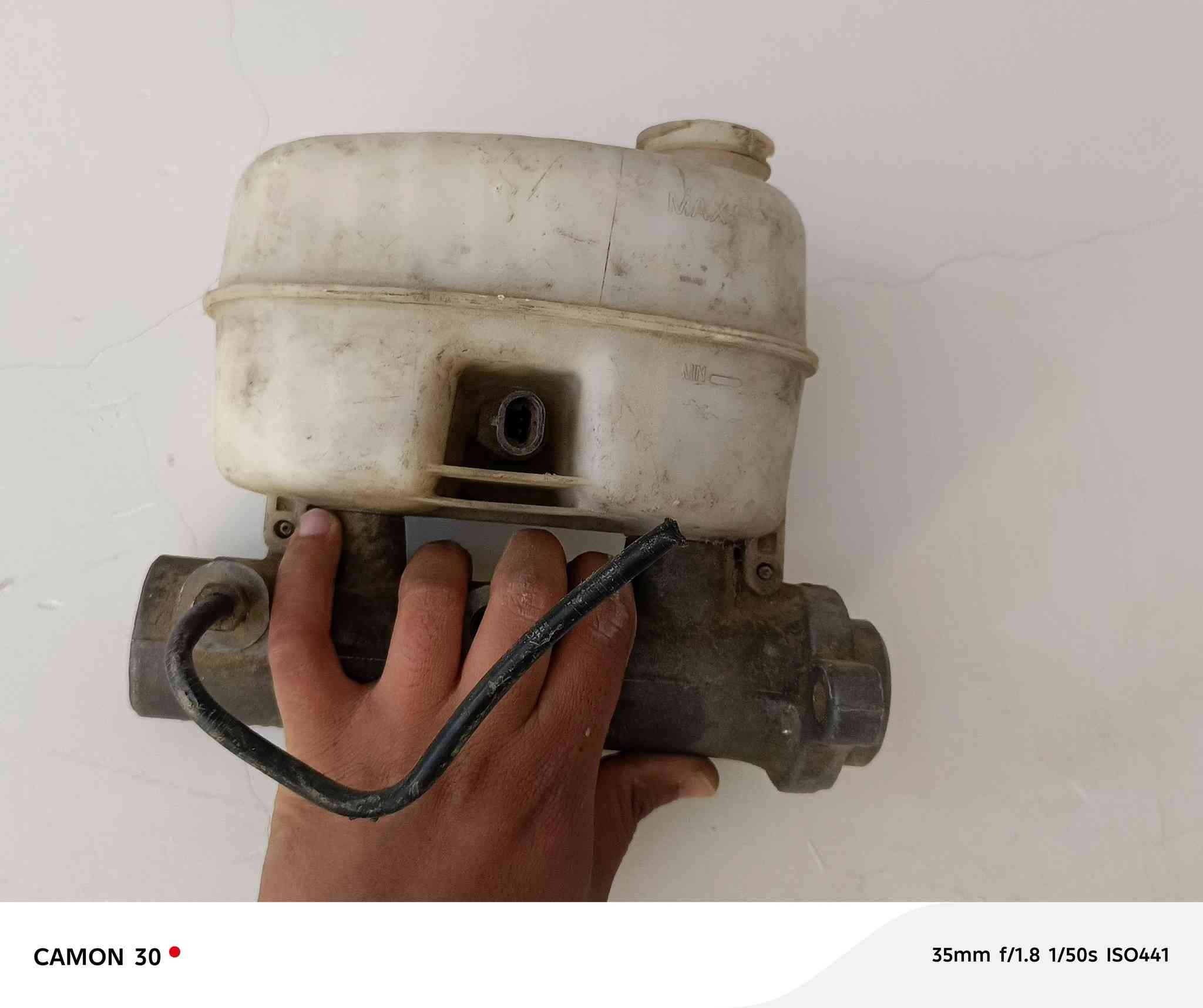 سلام وعليكم غراض سفانه ويوكن للبيع الاستفسار انتصل وبلخدمه ***********
