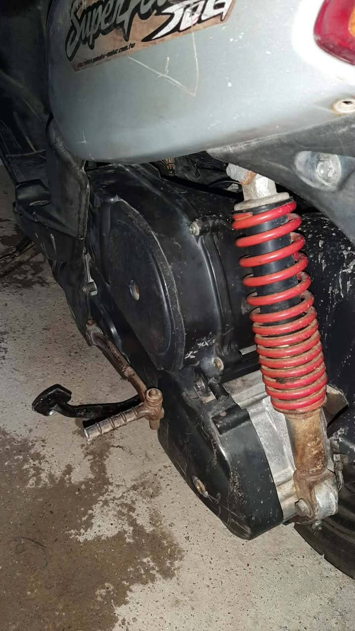 دراجه ماكس قجمه ممفتوح المحرك نظيفه مراوس بدراجه شحن R9 مدينة الصدر واذا بيع هم ابيع *********** وين متريد روح بيههه سلف وهندر دراجه كامله من كلشي ومكفوله وات ساب
