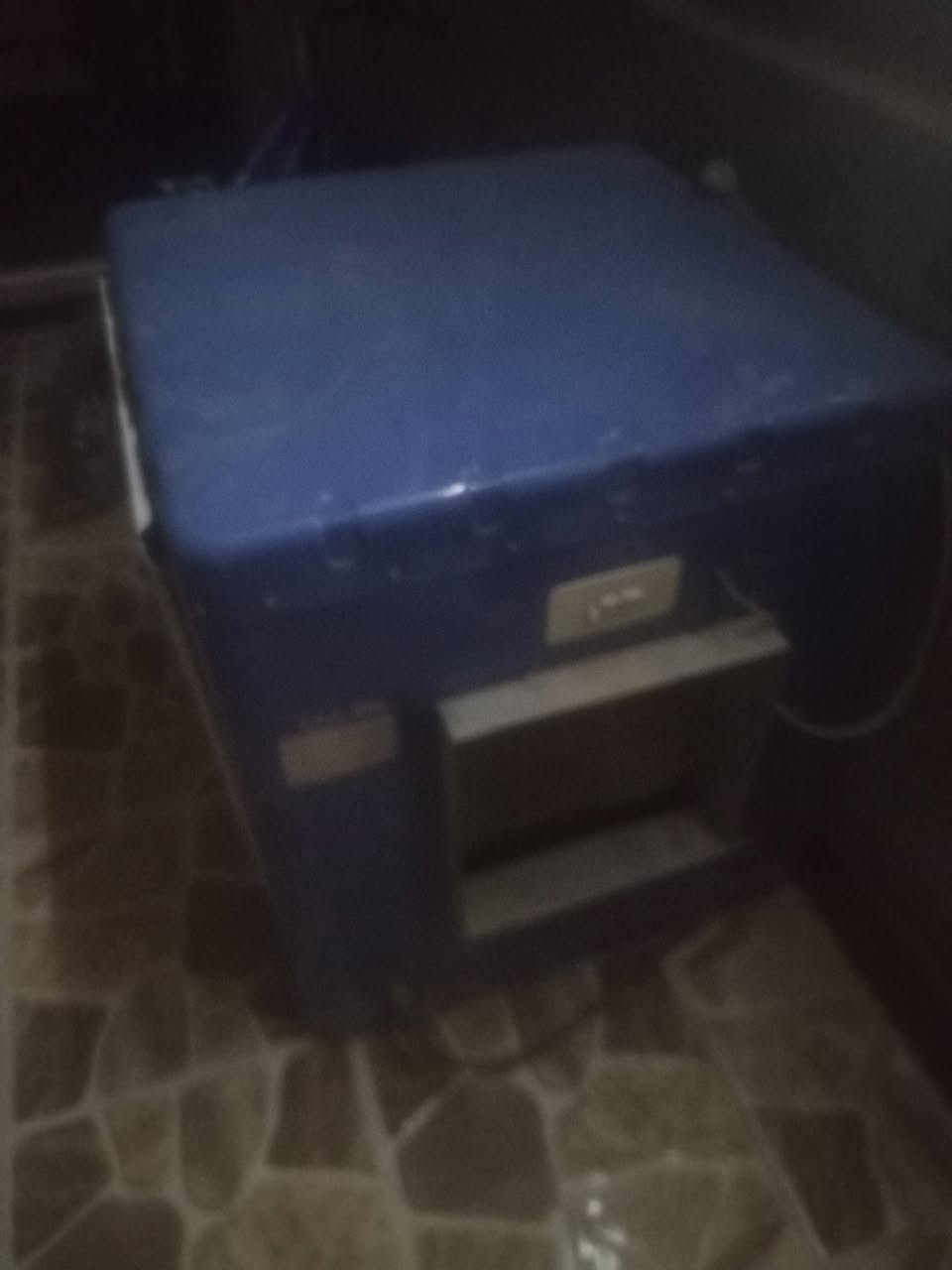 السلام عليكم مبرده البيع مستعمله قليل ***********
سعر 125وبيها مجال
