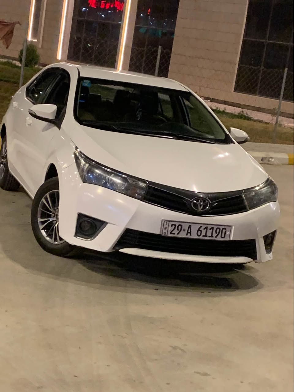 السلام عليكم كورلا موديل 2015 للبيع أو مراوس حسب القناعهً السعر 145 لا تكلي شبيها مجال تعال كلب لسياره وقتنع بيها يله نخصم سعر وشوف خواتها. ابيش يله تخابرني 
سياره كفاله عامه وسونار كدامك إني ماخذا بيدي 
لسياره جديده بمعنه الكلامه 
كير ومكينه وحداديه 100 /100 شرط ترايها احله من لزيرو
تخم تاير جديد 100/100 لسياره ويل كب 5 
كشر لسياره نضافته 95 /100 لسياره معايزه برغي
رقم واسط نكليزي مداور ثاني يوم أو نكتب عقد مرور 
مكان السياره كوت واسط شارع النسيج السلام 
*********** ابو كيان اتصل واني خادم ماعندك تأخذها ابلاش  وصلو على محمد وال محمد دهل اوران, واسط
