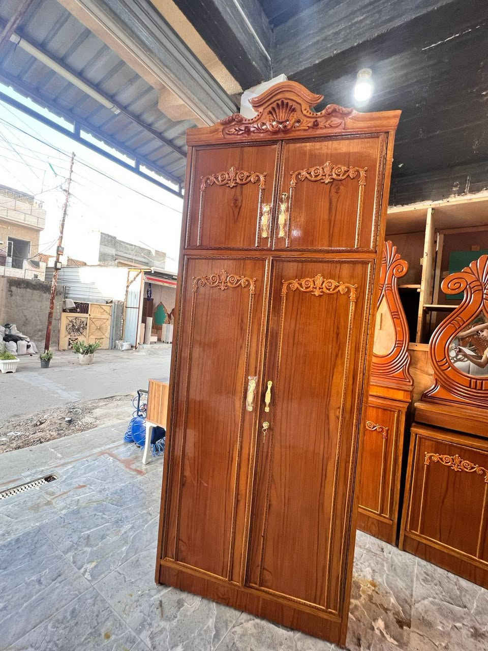 السعر 750
للتواصل ***********
