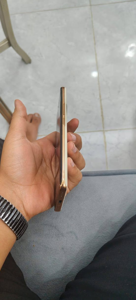 ريلمي 11 برو 5G
ذاکره 256
کامره 100 میکه بکسل
بطاريه 5000 ملي امبير
شاشة منحنيه تدعم ال 120هرتز
اللون اوف وايت لون مميز
ملحقات کارتونه فقط
الجهاز نضيف جداً فقط فطر صغير بلزجاجه الخلفيه مال كاميره مامأثر على شي
بيع 235 الف او مراوس 
المكان بغداد شهداء السيدية لايوجد توصيل


**إذا كنت صاحب هذا الإعلان وتريد حذفه لأي سبب، رجاءا أرسل رسالة إلى الدعم الفني**