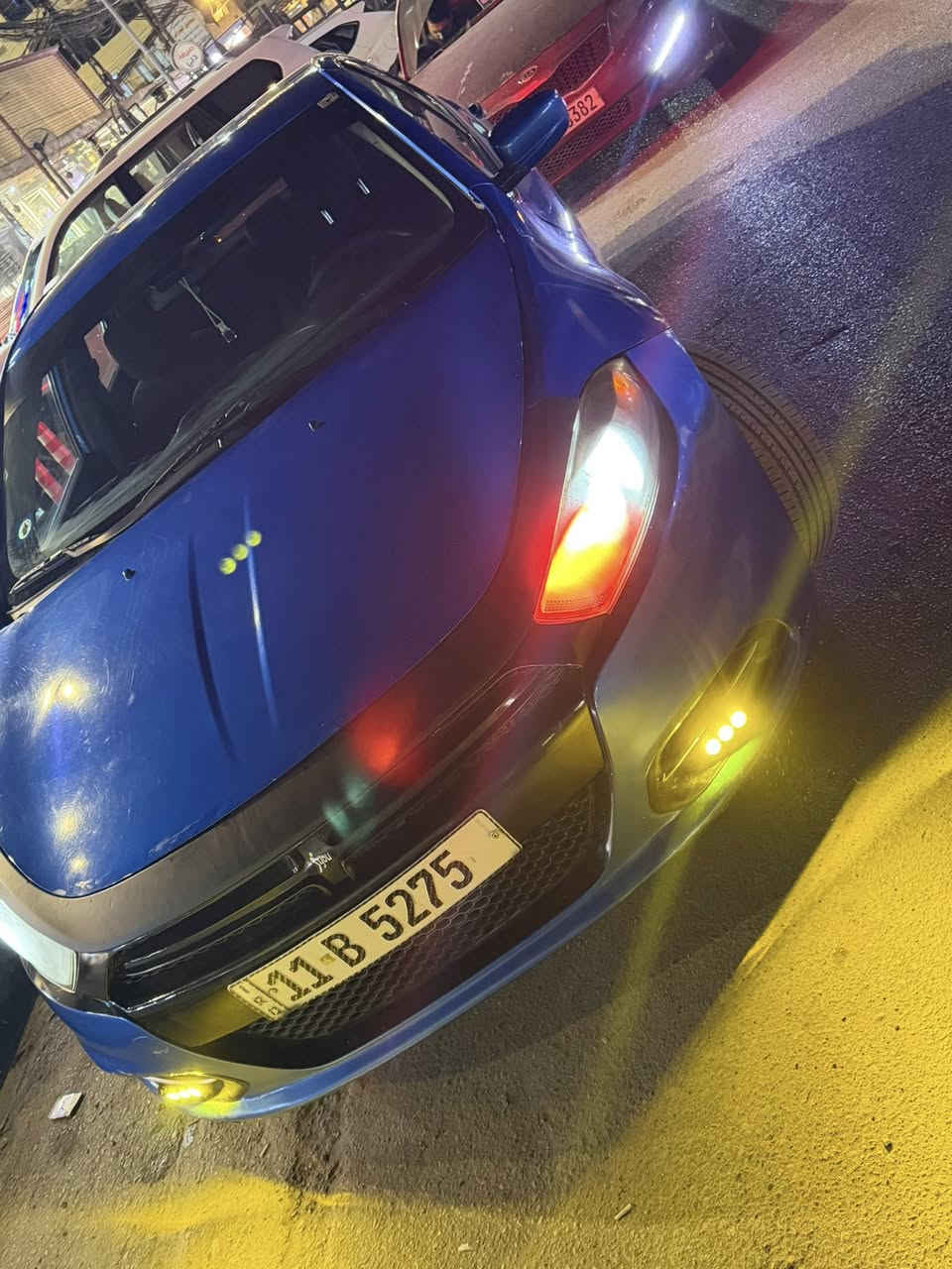 السلام عليكم ورحمة الله دوج دارت مو ديل 2015 السيارة حلوة جاهزة من كلشي تايرات جدد صدر جديد اذاين جدد علية ادامة كاملة لل محرك كير كفالة مكينة 2000 السيارة كاعدة لايت زنون  شاشة ذكية للسيارة تحكم جهتين عداد كيلو متر. لكتروني. السيارة   السيارة بيها 12 ايرباك كلهن سليمات. السيارة بيها بنيد بارد واملغات ثنين بارد وصبخ شبر. بل جاملغ الخلفي بدون قطرة دواخل عنوان الدورة حي الصحة. سعرها 87 وبيها مجال لل طيبين. تعال كلب بيخ خير وتدلل  ***********
