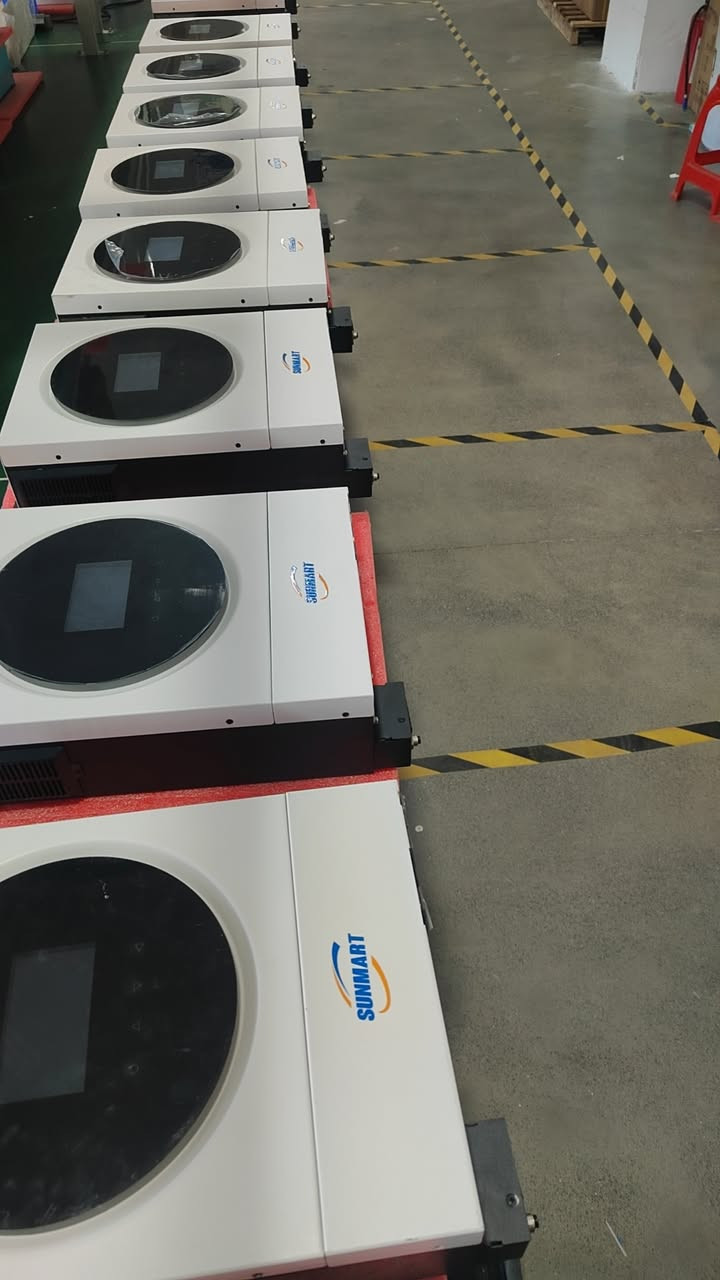 Hot sell model 4.2kw 6.2kw 8kw 11kw solar inverter in stock . 
First come, first served.
Contact whatsapp +8313726259920


**إذا كنت صاحب هذا الإعلان وتريد حذفه لأي سبب، رجاءا أرسل رسالة إلى الدعم الفني**