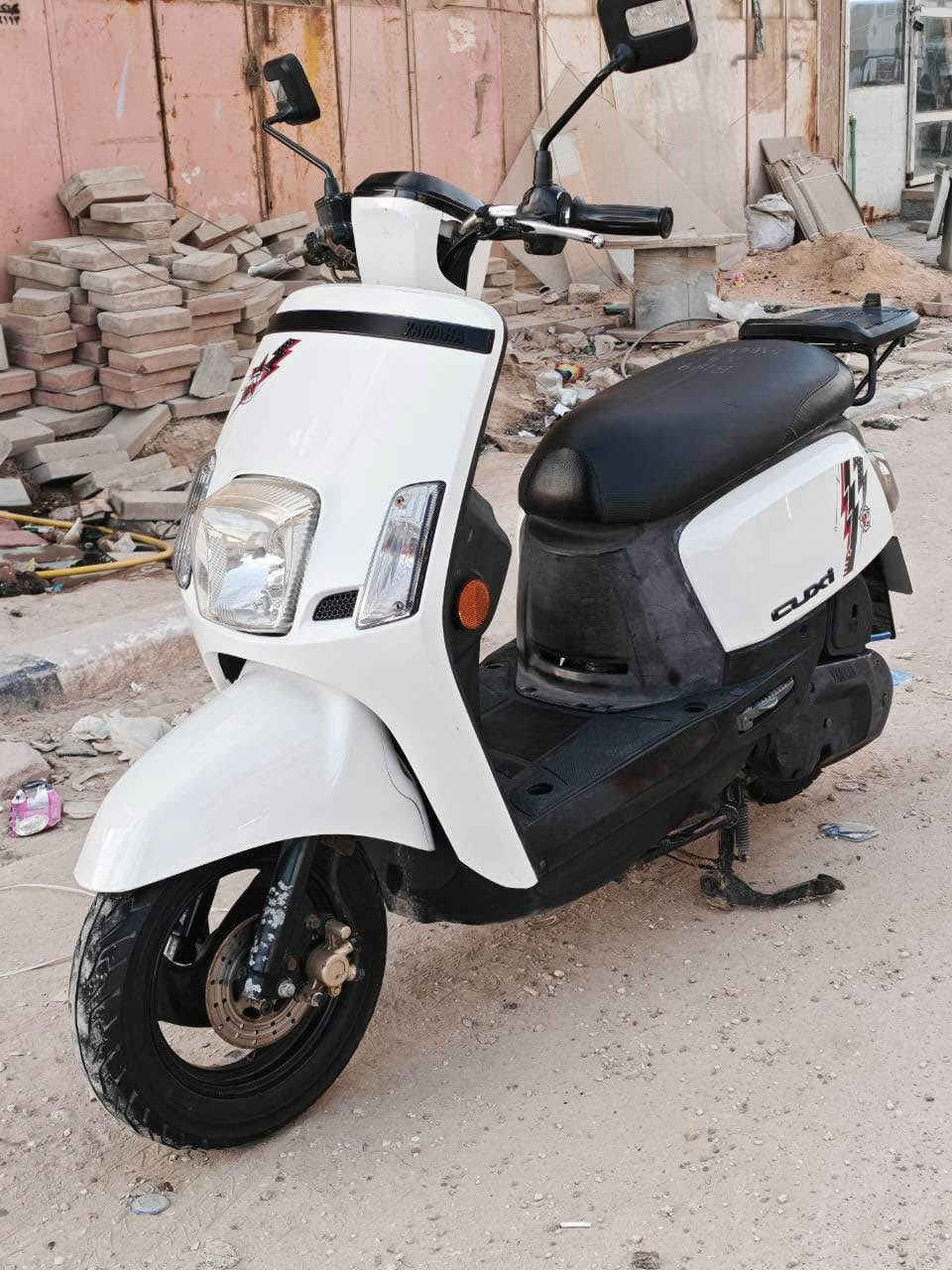 السلام عليكم 
دراجه بوليسي 2012
مكينه مكفوله دراجه جديده 
سعرها مليون وميه 1100 وبيهه مجال بسيط 
مكاني كربلاء طويريج
للاستفسار *********** كربلاء, العراق
