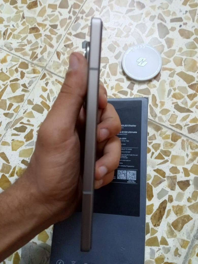 سلام عليكم عندي انفنكس 50برو للبيع ذاكرة 256فول مواصفات يدعم شحن 90وات مال بيت شرط اي شخط مابي مستخدم 16يوم بس  كامرات طبع ويشغل ببجي 90فريم السعر 320 وبي مجال بسيط مكاني موصل وادي حجر 🩶


**إذا كنت صاحب هذا الإعلان وتريد حذفه لأي سبب، رجاءا أرسل رسالة إلى الدعم الفني**
