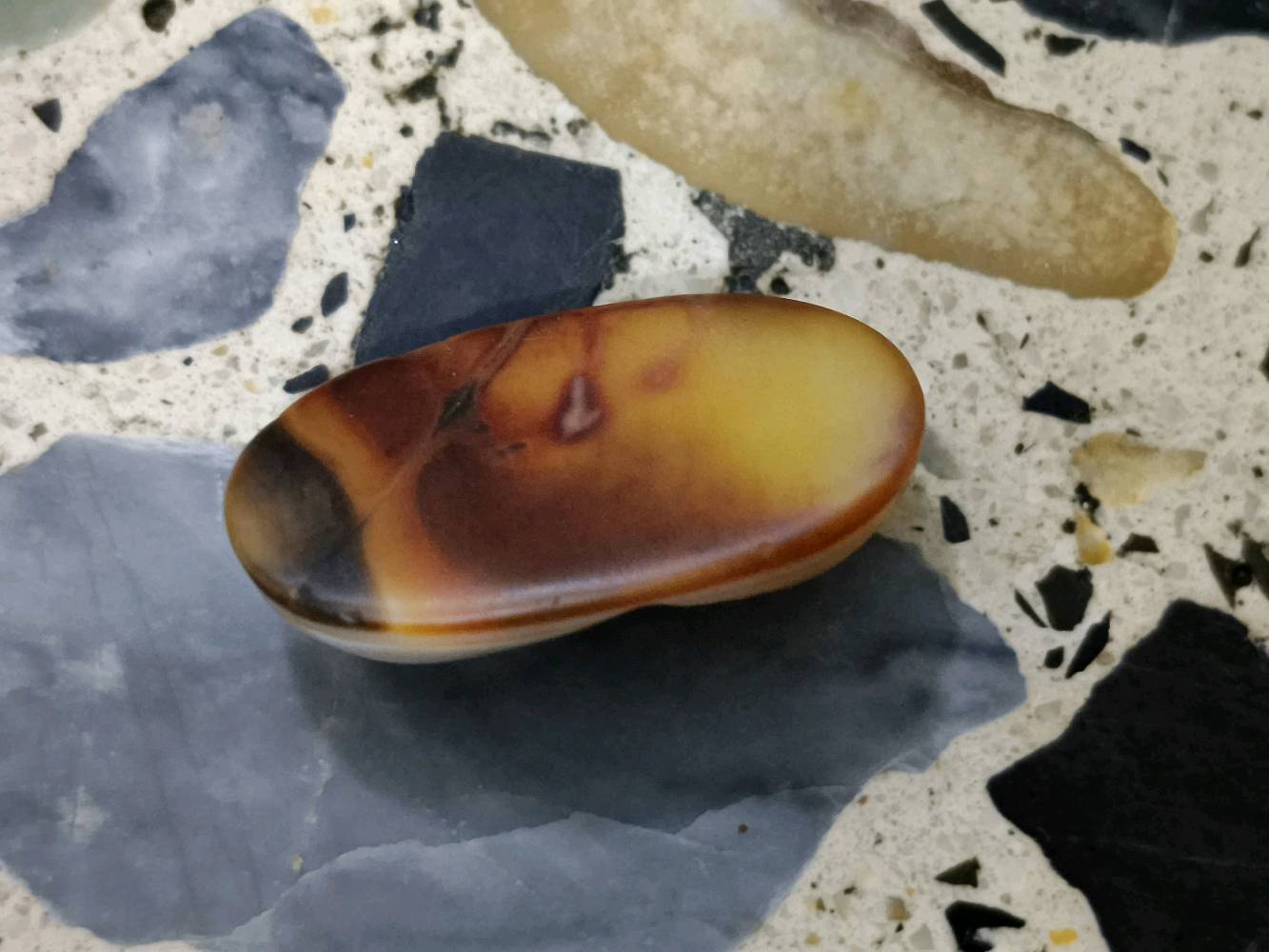 ما اعرف بيهن شكد يسون و شنو نوعهن ؟