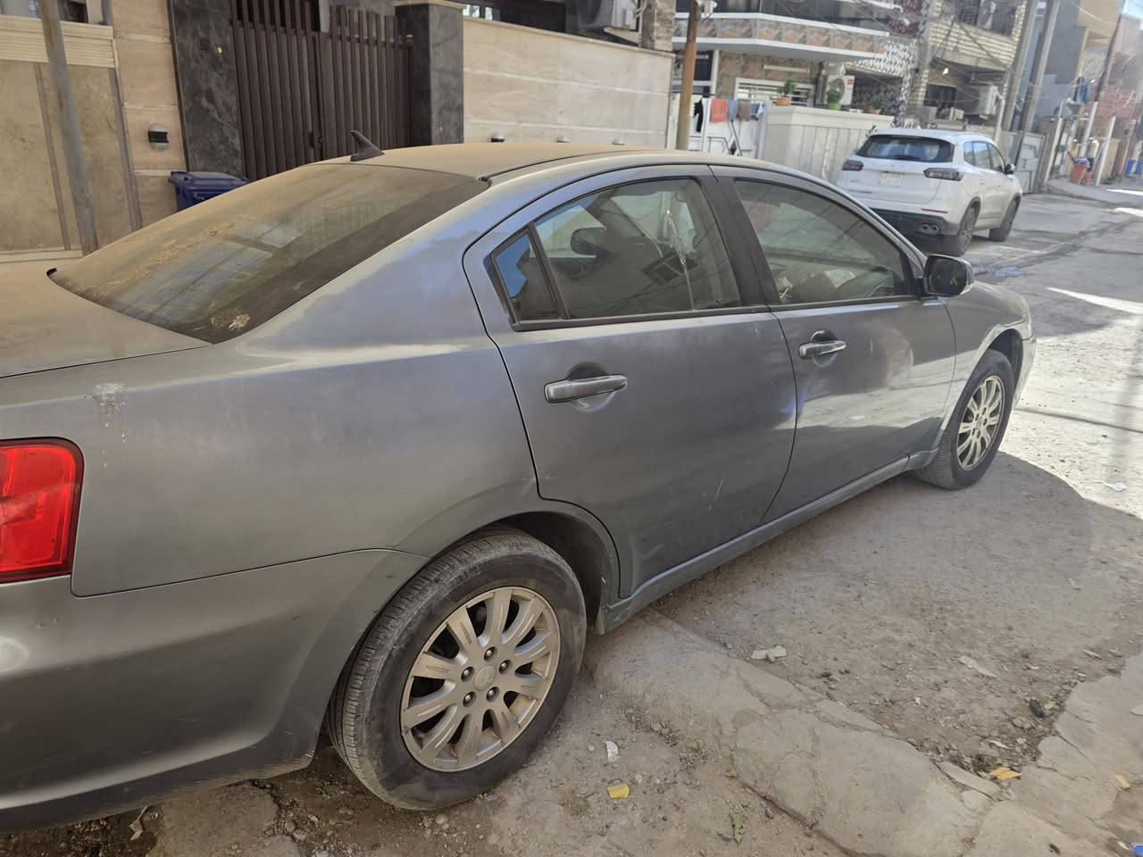 السلام عليكم كلنت ٢٠٠٩ امريكي حره بأسمي تحويل شوكت متحب اني حاضر  مابيها حادث فقط طخات بالجاملغ الخلفي ومرجعيها ع البارد سعر ٨٠ ورقه  مكاني بغداد سبع ابكار ***********
