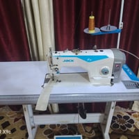 مكينه خياطه جاك F4 • وكاله الاصليه • نظيفه