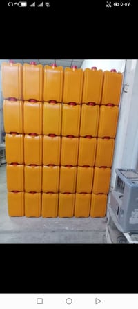 للبيع جليكان جديد 20 لتر جديد يرهم للماي والبنزين والكاز نظيف 07502339...