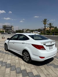 اكسنت ٢٠١٦ خليجي فول  فتحه + شاشه + كاميرا + لايت عدسه  رقم بغداد باسم...