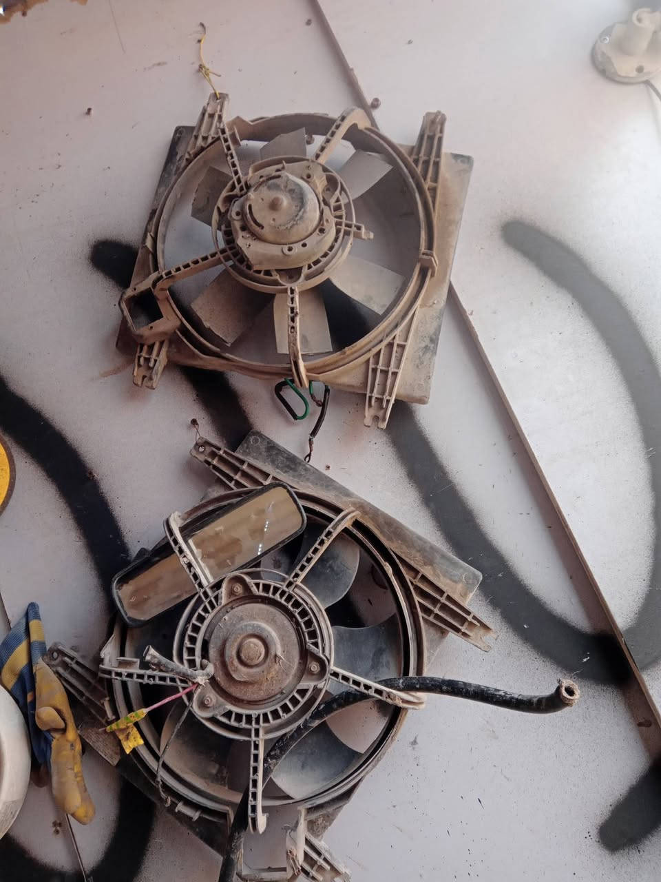 دشبول سايبه وكير الكير يفلت بي الرابع والثاني فقط سعرهن مناسب مكاني زبير بي واتساب ***********
