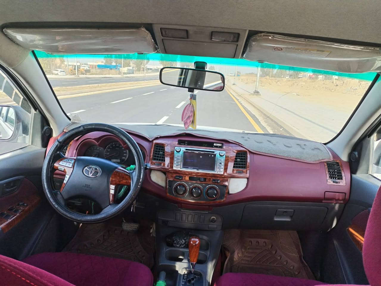 2014 كويتي الضرر ضربة جاملغ وشبر ب البنيد بدون دواخل 
مكينه كير  خير من الله 
رقم واسط ب اسمي  شرط التحويل  
اتصال ***********. السعر  ٢٠٥  بيها مجال حق الجيه
