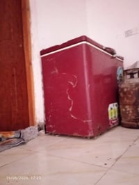 مجمده نضيفه وتجميد قوي  للبيع سعر٧٥قفل الحريه  ٠٧٧٣٦١٦٨١٥٣