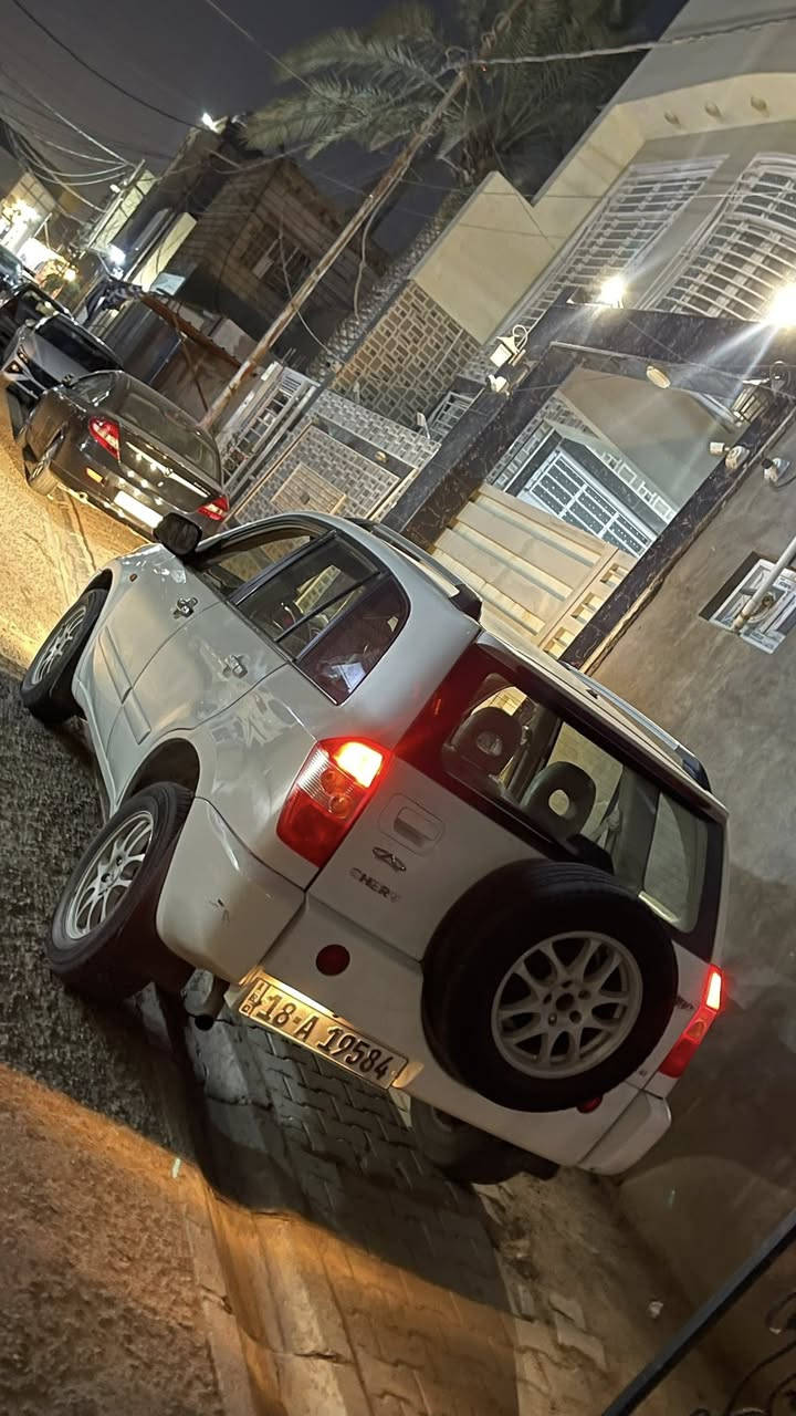 السلام عليكم تيكو 2011 
مكينة 2000
كير ميكانيكي
 رقم بابل جديد بأسمي مداور ثاني يوم مكفوله من الضربه بيها خياسات ملكطة السيارة جديدة ترايك وين ما يعجبك السعر 55 وبيها مجال حك جيتك مكاني نجف
*********** متوفر واتساب واتصال او خاص هنا
