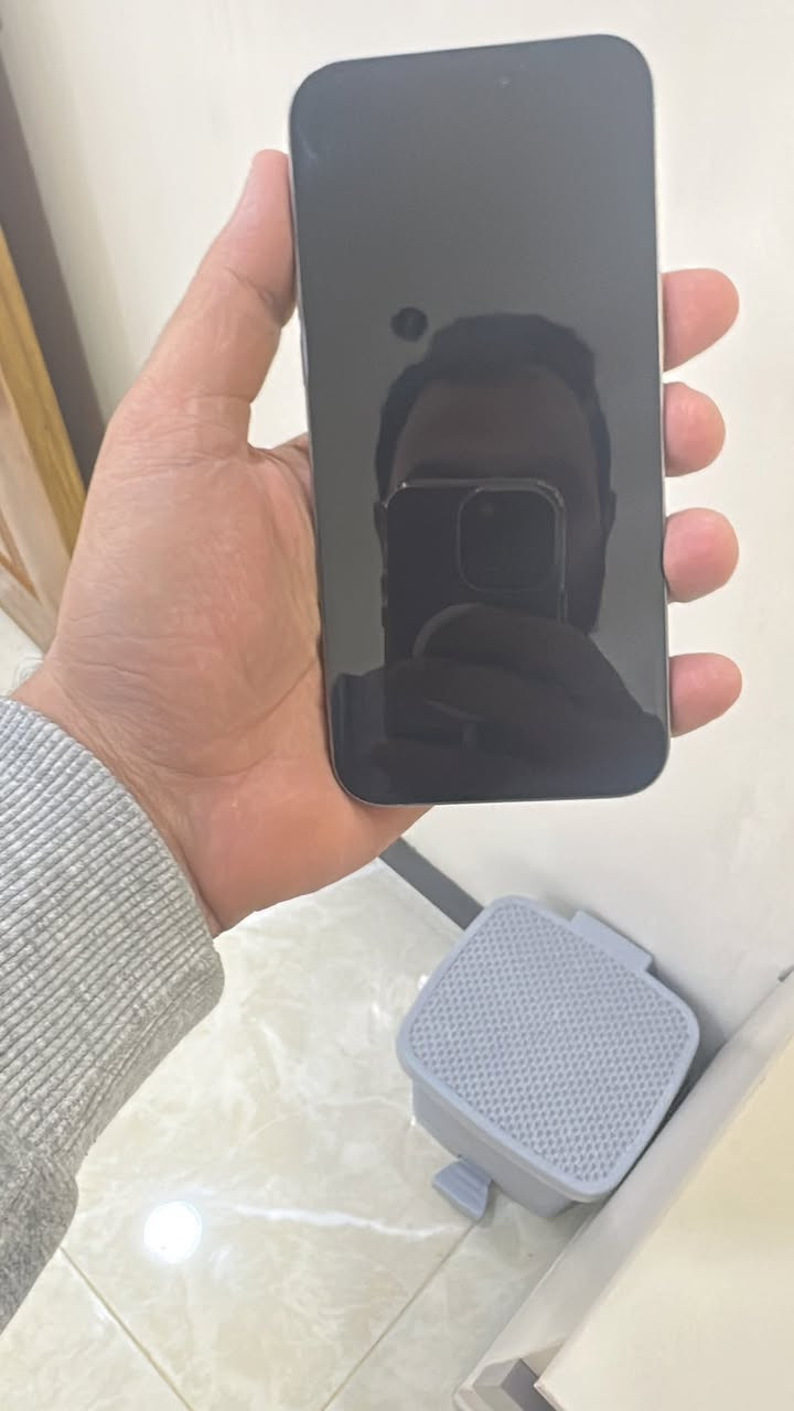 15بروماكس ماستر شرق اوسط كامل ملحقاته نضافه 100 بل 100 انضف 15 برو ماكس  كفاله من الزلغ والطخه قفله مليون و100 مكاني الغزاليه ***********
