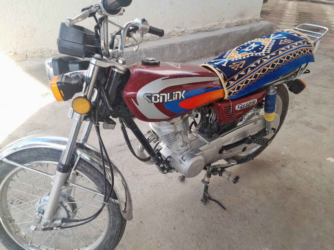 سلام عليكم 
دراجه للبيع 
25 ما مفتوحه  كلك بس وصل 
المجر ناحية العدل ***********
