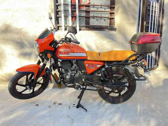 من رخصت الادمن
سلام عليكم دراجه للبيع دايوان موديل 2021
الاوراق اصولي سعر ( مليون 650)وبيه مجال قليل 
مكاني قلعه سكر مكلف بالنشر اتصل ***********
