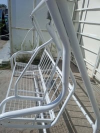 مرجوحه • نظيفة • توصيل