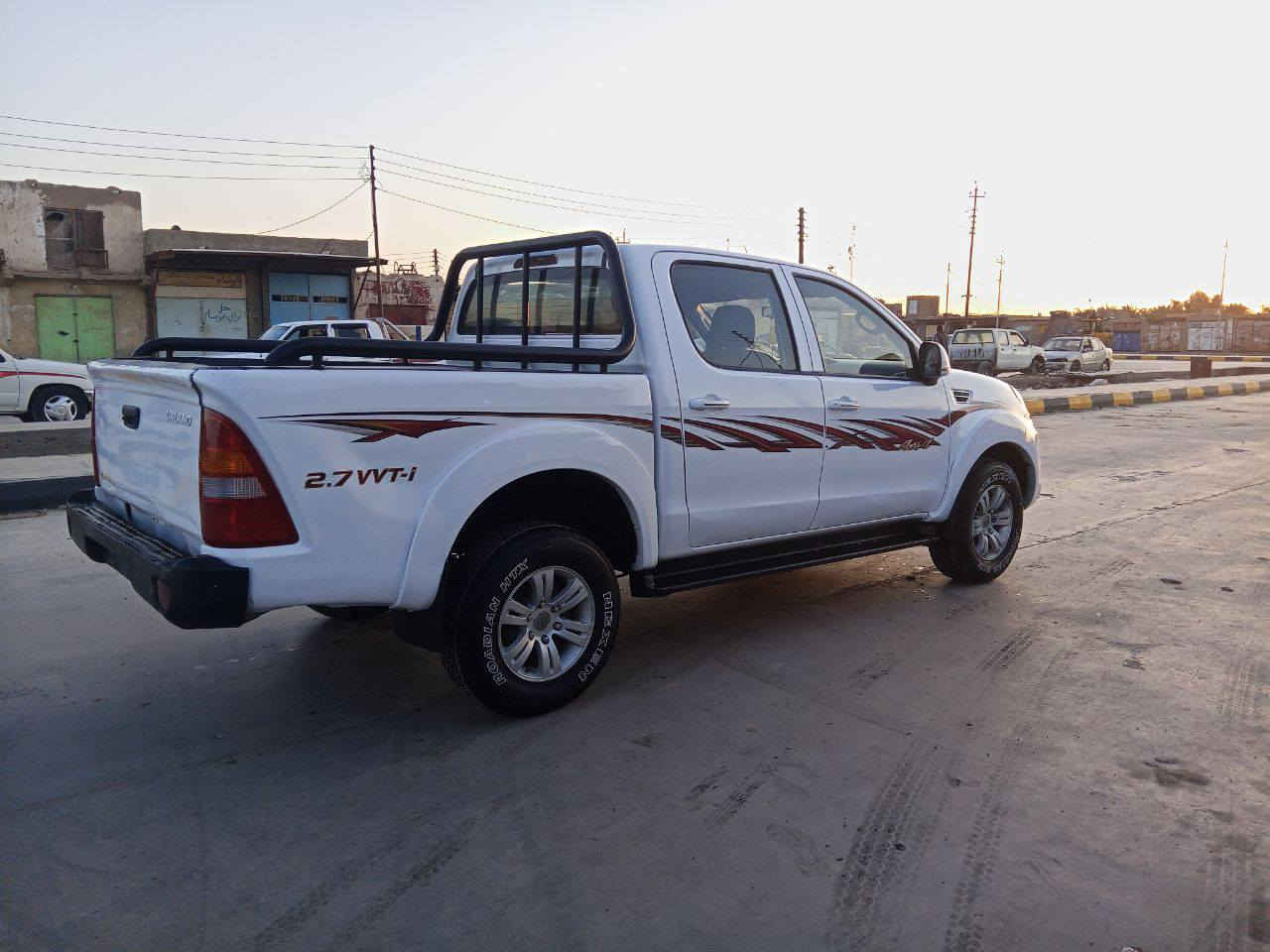 للبيع فتون موديل 2014  (مزاد وزراة الداخلية) بيه كتاب مزايدة تمشي بيه وين ماتريد سيارة جاهزه  مكفولة من الضربة والگلبة صبغ عام فقط رش تغير لون گير محرك مستيبوشي  حدادة  السعر 55 وبيه مجال  المكان ذي قار الرفاعي ***********
