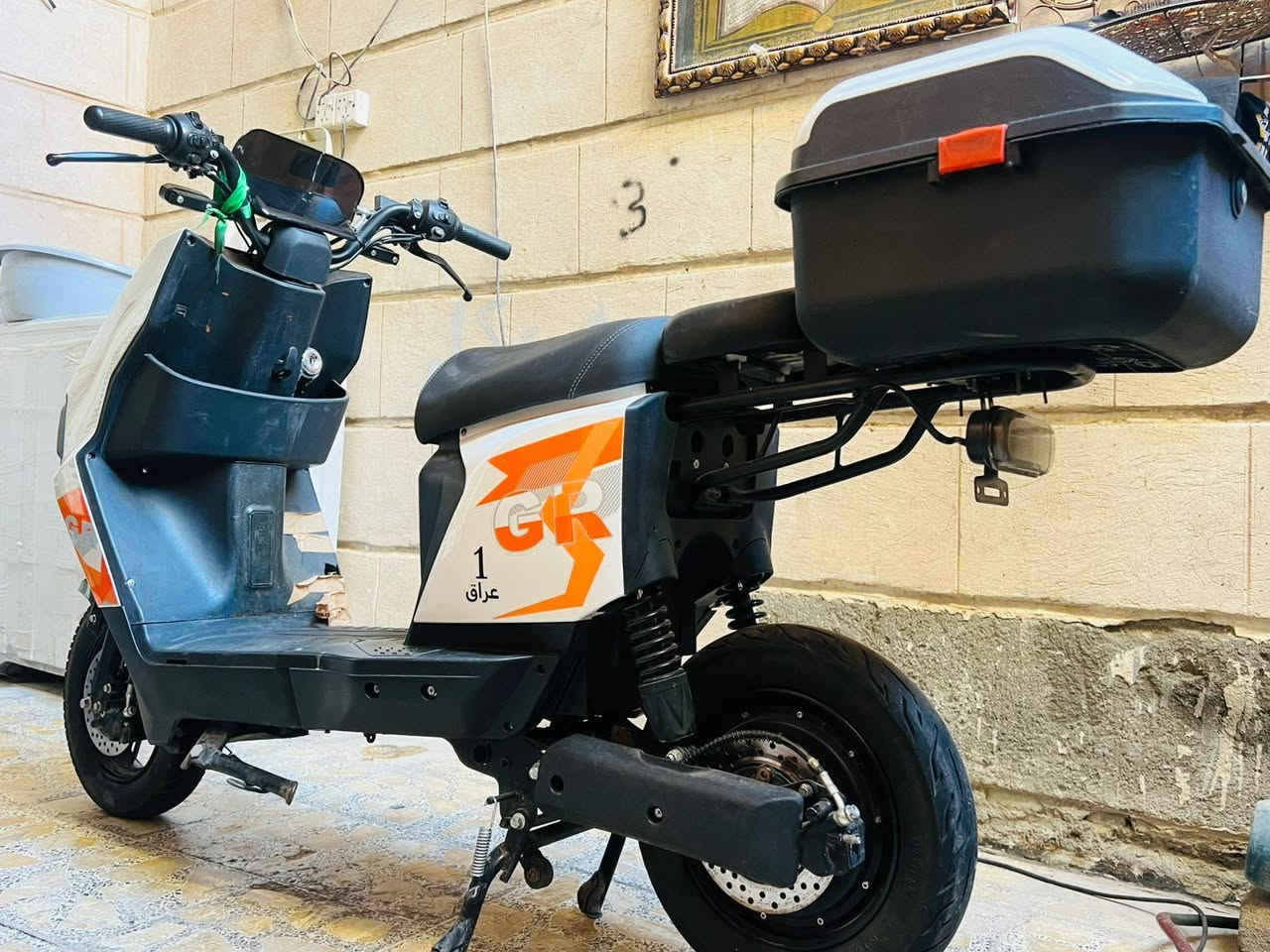 دراجه شحن الاسم GR كامله مكفوله
السعر 400 وبيه مجال مرواس عادي 
عدد البطاريات 5 تاتنوم
دراجه نقص فقط جاملغ خلفي
كله شغاله اسوجين بصمتين.
***********
