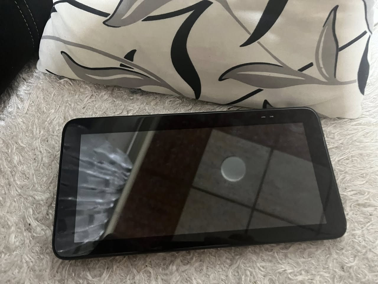 سلام عليكم شاشا اندرويد سياره جوكر يرهم لكل سيارات لمس خفيف مو ثكيل يدعم كافه البرامج 
فقط شاشا بدون ملحقات يعني بدون وايرات
سعره65
الشاش مشتغل اقل الشهر
عنوان كركوك متوفر توصيل


**إذا كنت صاحب هذا الإعلان وتريد حذفه لأي سبب، رجاءا أرسل رسالة إلى الدعم الفني**
