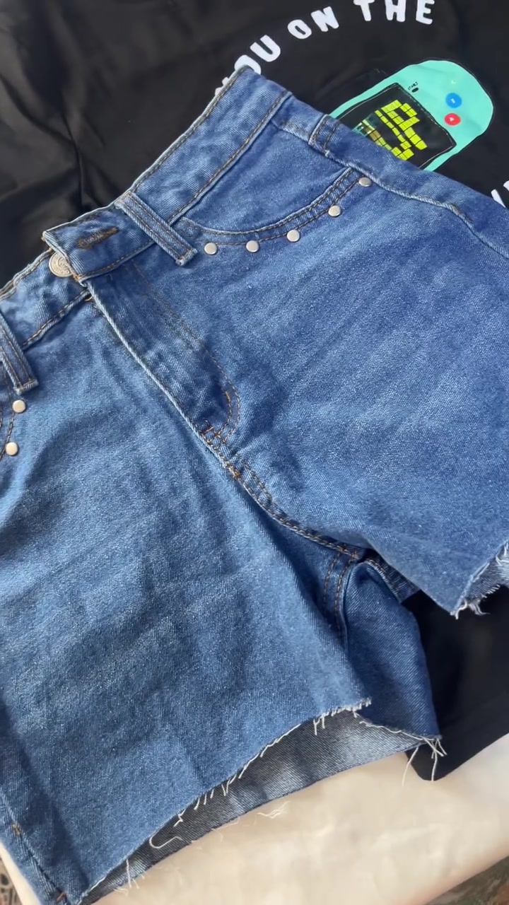 شلعه بات بات سوبر ملابس اطفال طلعه جينزات تنوره فستات بدلة ٣٥ قطعه ب ١٠٠ الف شراي يدخل خاص


**إذا كنت صاحب هذا الإعلان وتريد حذفه لأي سبب، رجاءا أرسل رسالة إلى الدعم الفني**