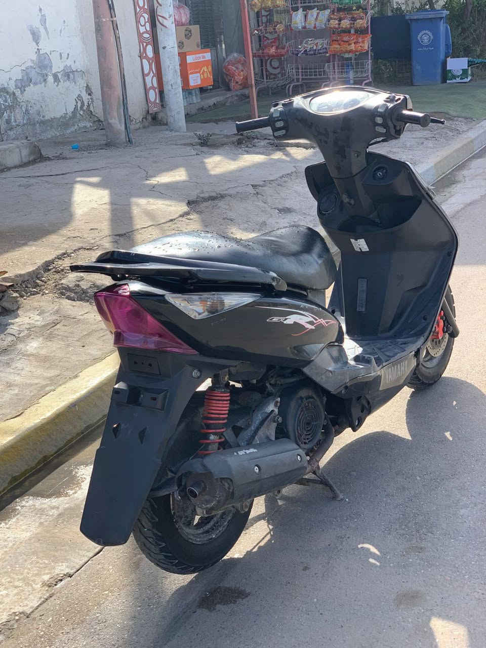 سلام عليكم ثعلب GTR دراجه بلاديه منل طول الطول مكينتها 58ونص تجفيت جديد دراجه شعله ومعدل كهربائيات كلها كامل من شاير من لايتات من صطب لايت كلجات رياضي الفحل والنثيه مكاني حي جهاد ***********
