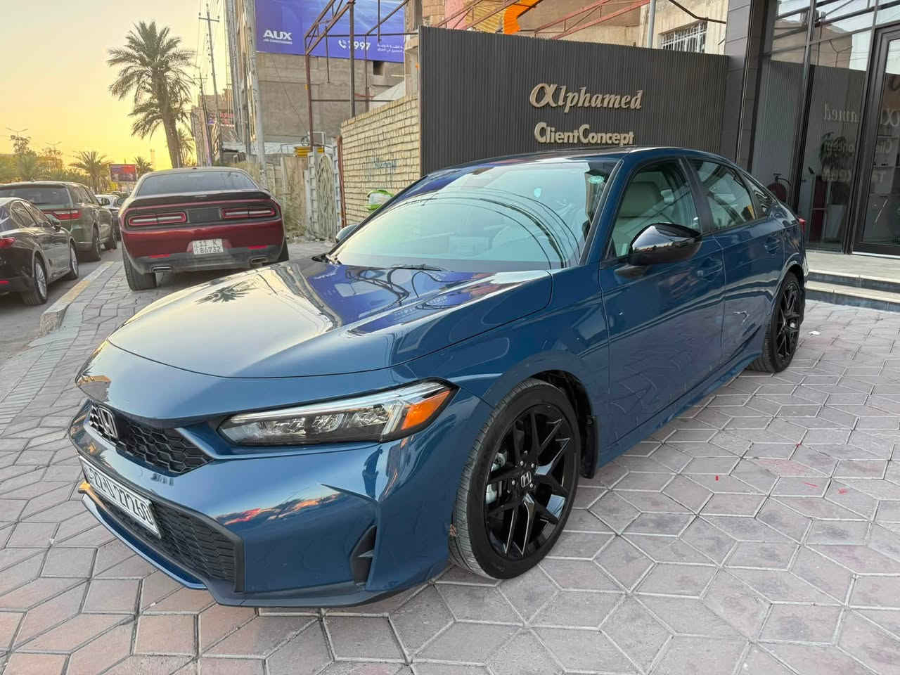 السلام عليكم من رخصة الادمن المحترم 
للبيع هوندا سيفيك هايبرد سبورت ( 2025 ) اربيل
اللون ازرق 💙
محرك ( 2000 ) هايبرد 
فتحة سقف 
داخل جلد ومخمل رصاصي
بصمه 
هاند  بريك كهرباء
رادار امامي وتوقف ذاتي 
رادار جانبي ونقطة عمياء 
شاشه عداد دجيتل
لايتات LED زينون بلادي 
ويل كب 18 وتخم تاير كودير امريكي 
شفتات ستيرن 
تحكمات ستيرن
ماشية ( 15 )
أرضيات ربر 5 قطع وارضيات مخمل بلاديات 
بجم كبس
وباقي المواصفات المعروفة 
 ( الحادث PDR بلجاملغ الخلفي وصبغ بذيل الجاملغ )

السعر ( 175 ) ورقة 
***********
