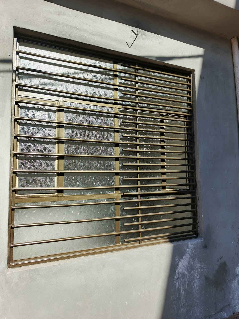 صباغ شبابيك وبيبان بنسب الاسعار عمل درجوه اولئ
صبغ وتنضيف 
وشغل الديكورات داخل وخارج بنسب السعار
الانتصال ***********
*********** واتساب
