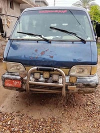 سياره كيه بسته للبيع موديل 94 رقم الهاتف 07832958618