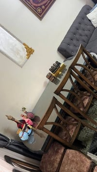 ميز طعام خشب تركي صاج درجه اولى  مع 6 كراسي دوشمه مال كراسي ديباج  وقو...