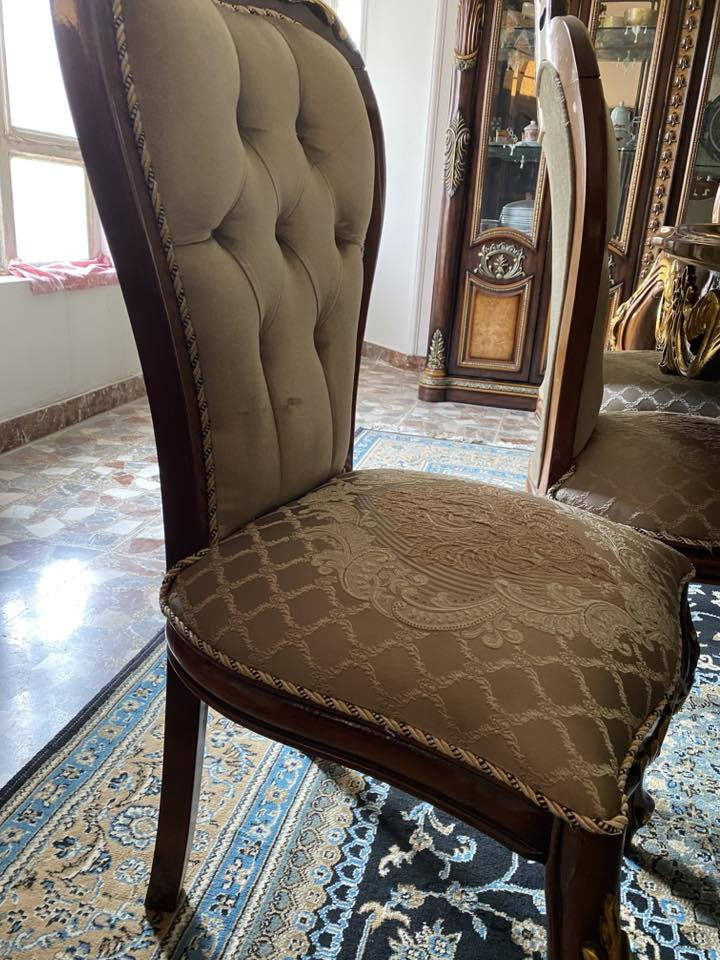 ميز اكل 8 مقاعد ***********
