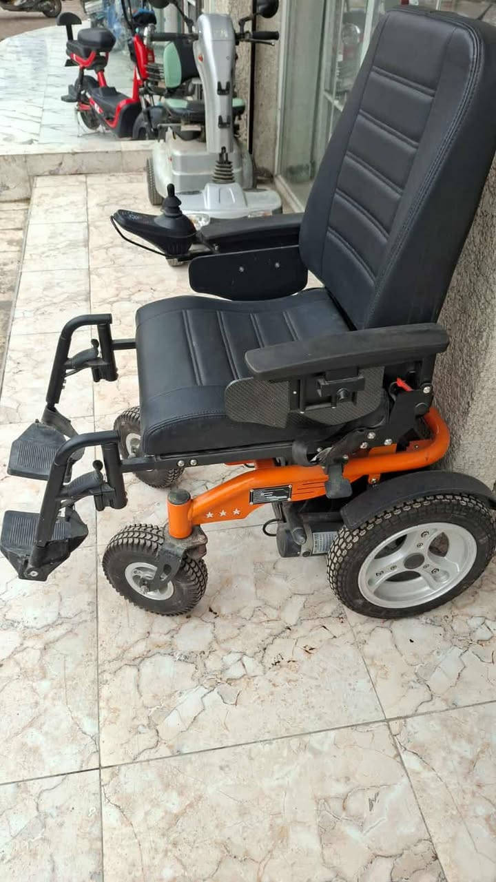 عربانة معاقين  للبيع جديدة بطارية نوعية ليثيوم درجة اولئ للاستفسار خاص او عبر الرقم الهاتف
***********
