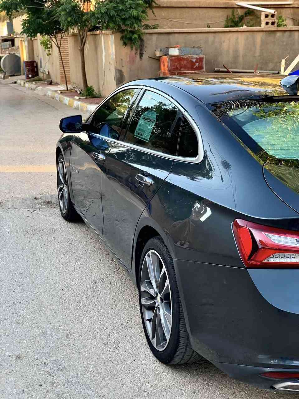 السلام عليكم
ماليبو بريمير موديل 2020 
رقم اربيل 
لون نفطي
السيارة ماشية 150 الف كيلو
جاملغ جهة بصف سايق وشويه بالبنيد
نظام ABS 
محرك 2000 تيربو
مواصفات بريمير معروفه 
مانع انزلاق TCS
مقعد السائق تحكم كهرباء
تبريد قطعتين 
مثبت سرعة 
بصمة تشغيل 
بصمة ابواب 
نظام فحص ضغط الإطارات 
كامرة خلفية 
تشغيل عن بعد 
شاشة لمس 
شاشة تدعم اندرويد اوتو
شاشة تدعم ابل كار بلي 
السعر  125  $ 
للاستفسار *********** 
مكان السيارة اربيل
