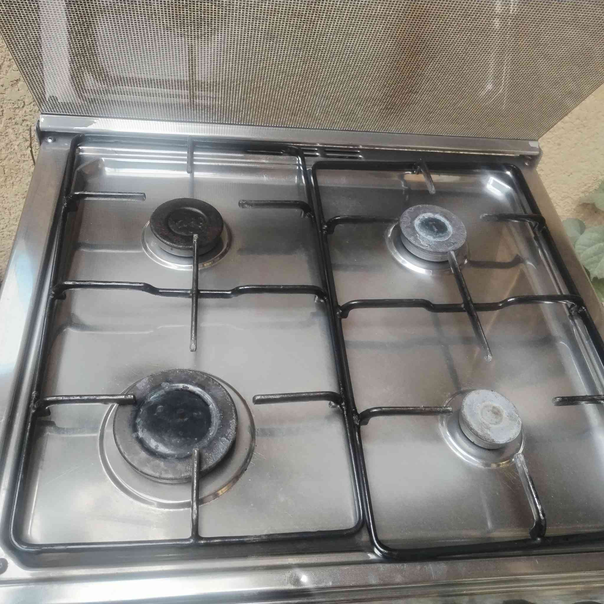 طباخ نضيف للبيع نهايته ١٢٥ مكان بغداد حي الكوفه مقابل ام الكبر الغزلان

***********
